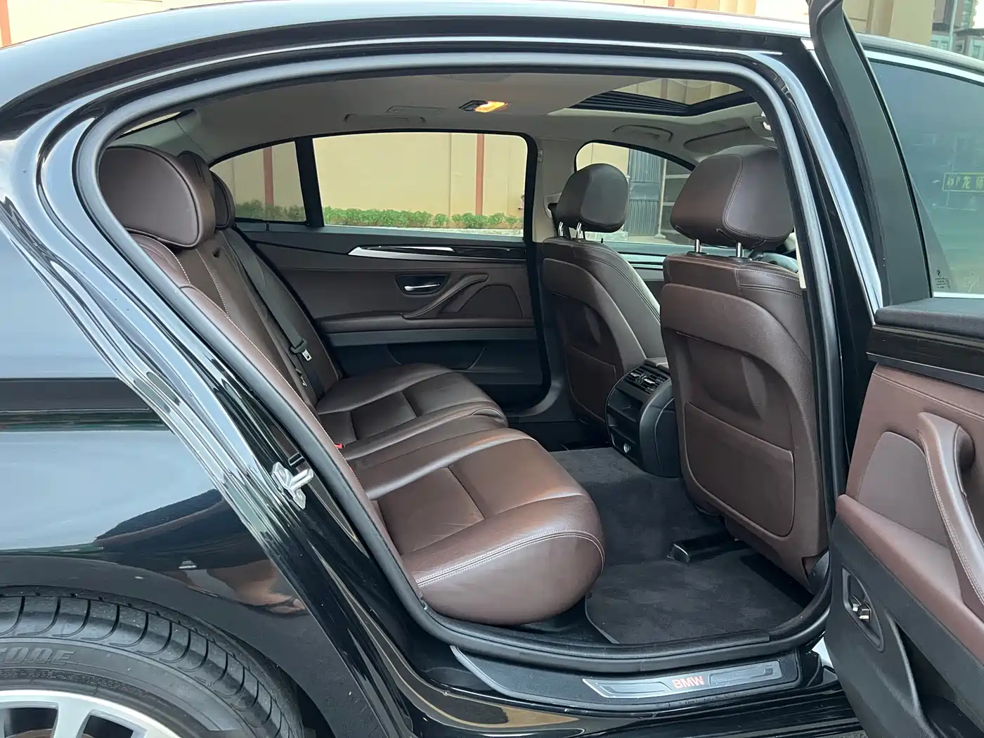 BMW 5 Series 2017 525Li Luxury Design Package фото 12