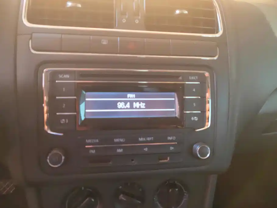 Photo 13 - Volkswagen Polo