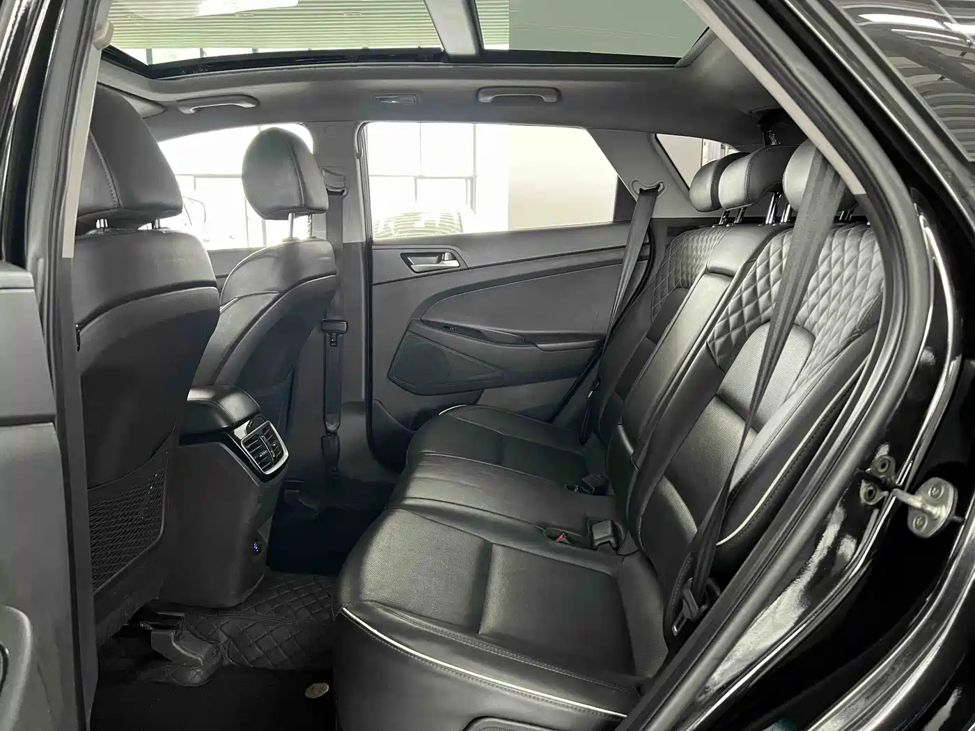 Hyundai Tucson 2019 280TGDi Dual-clutch 2WD Fashion Edition China VI фото 14