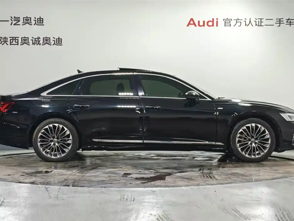 Audi A6L New Energy 2022 55 TFSI e quattro фото 3