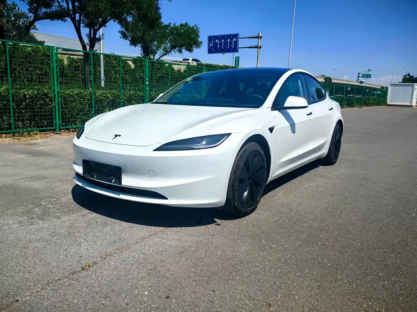 Tesla Model 3 2026 2025 Model Rear-Wheel Drive Edition