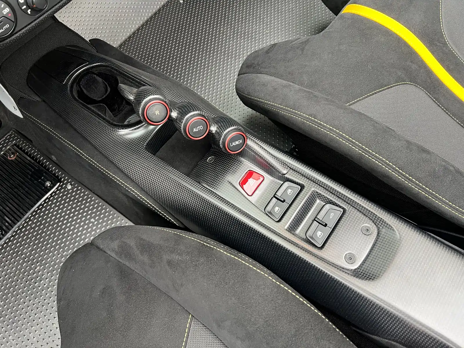 Фото 10 - Ferrari 488