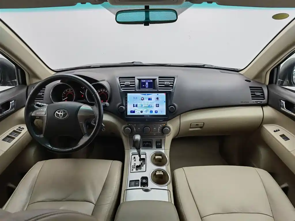 Toyota Highlander 2011 2.7L 2WD 5-seat Sport фото 5