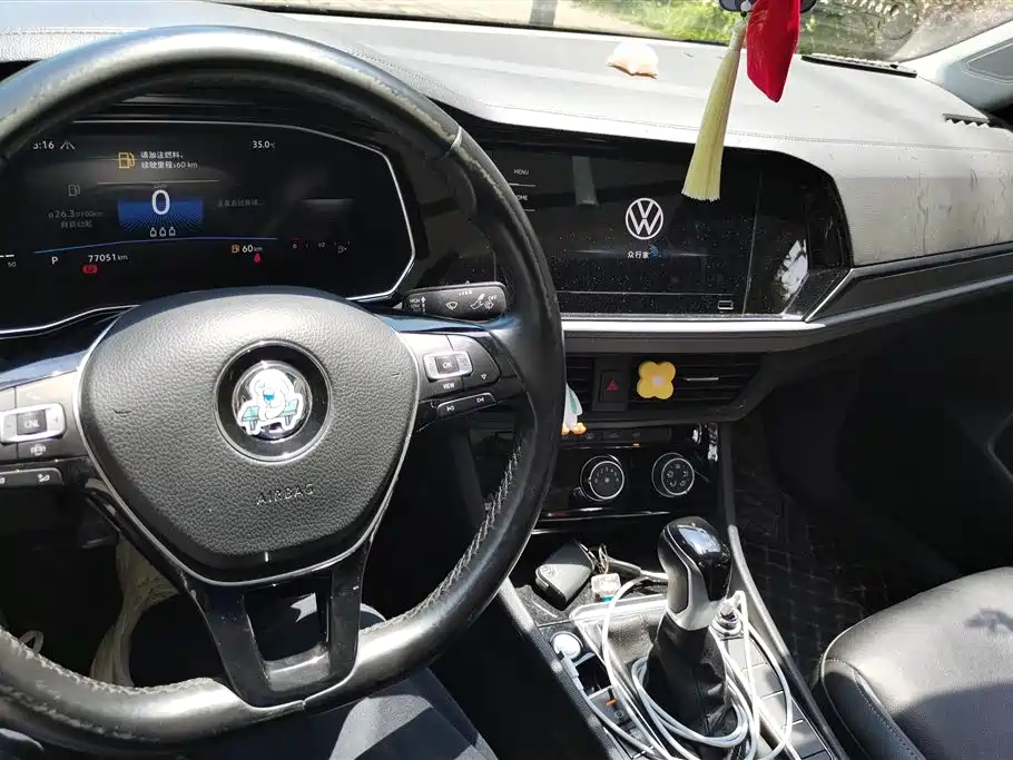 Volkswagen Sagitar 2021 280TSI DSG Surpassing Edition фото 12
