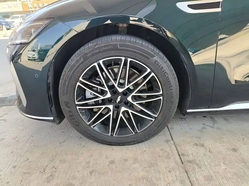 Chery Fengyun Fengyun A9L 2025 2025 Model 260 Extended Range Premium Edition