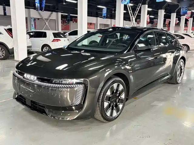 Audi E5 Sportback Авангард