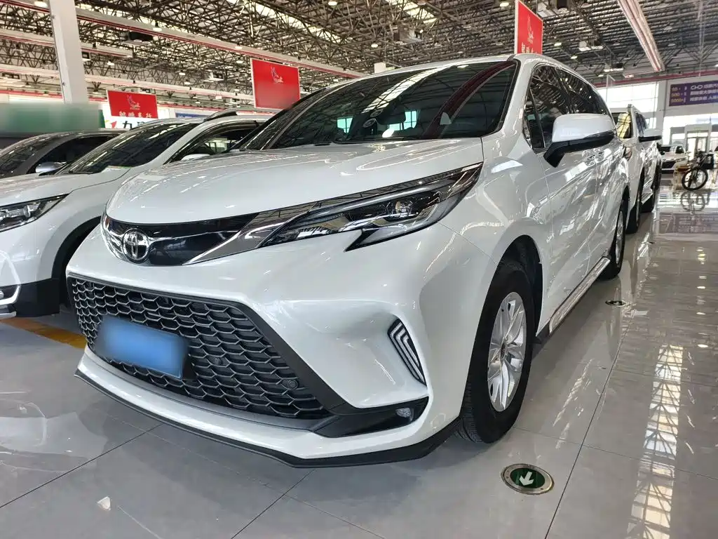 Toyota Granvia 2026 2026 Model 2.5L Hybrid Comfort Edition