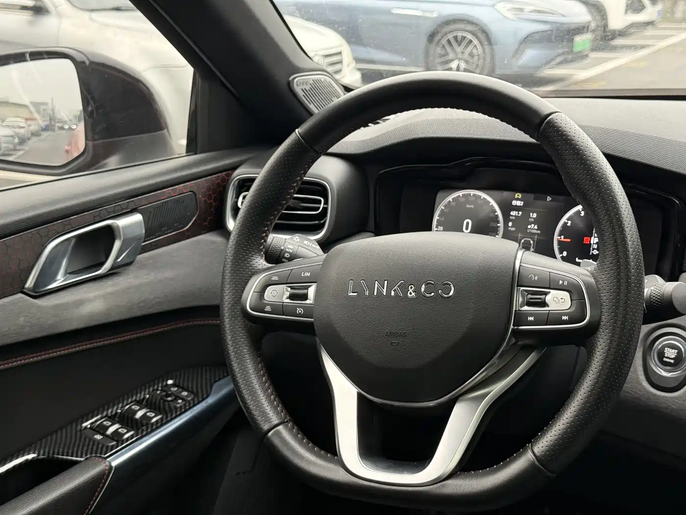Lynk & Co 03 2018 1.5TD DCT Power Pro Version China V фото 16