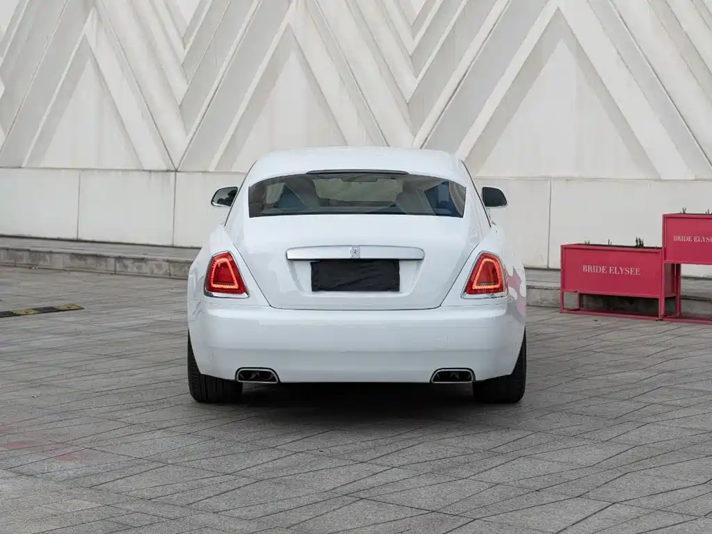 Фото 5 - Rolls-Royce Wraith