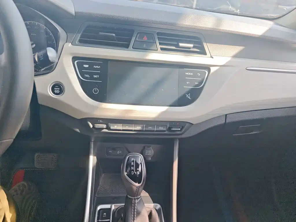 Geely Vision X3 2021 2020 1.5L CVT Premium