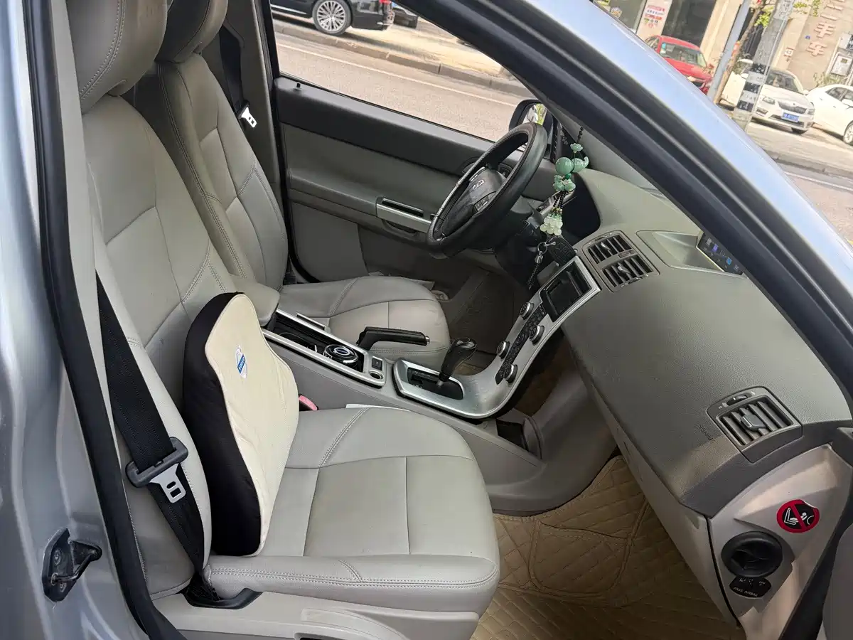 Volvo S40 2010 2011 2.0L Auto Intelligent Premium Edition