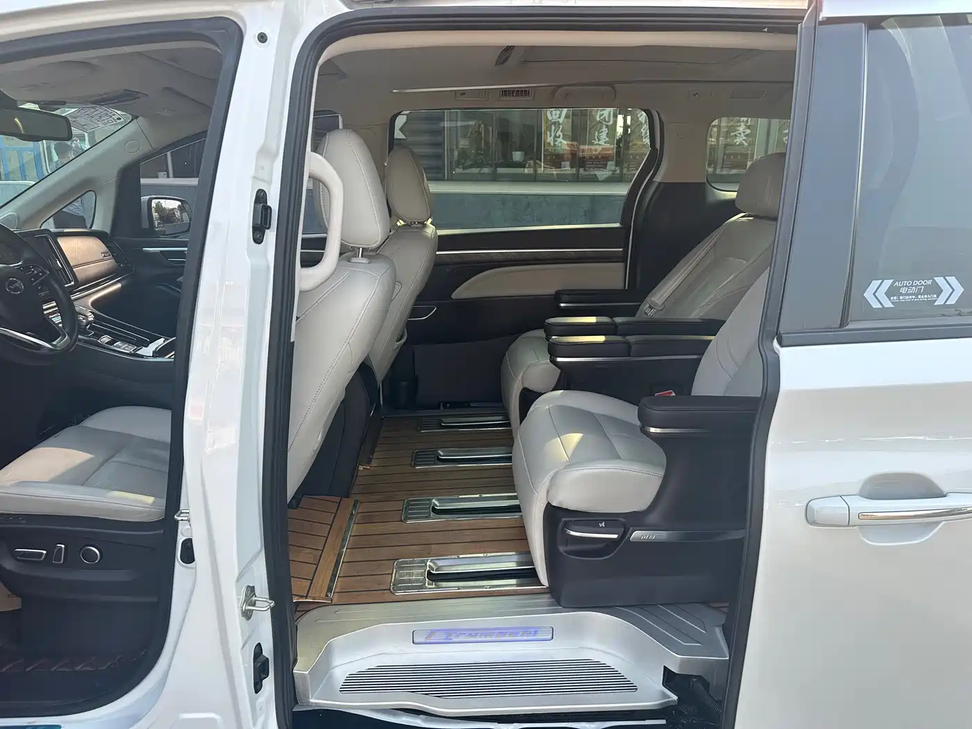 GAC Trumpchi Trumpchi M8 2021 Leading Show Series 390T Ultimate Edition фото 8