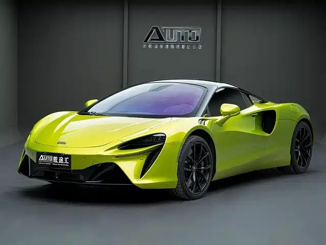 McLaren Artura 3.0T Hybrid, Стандарт