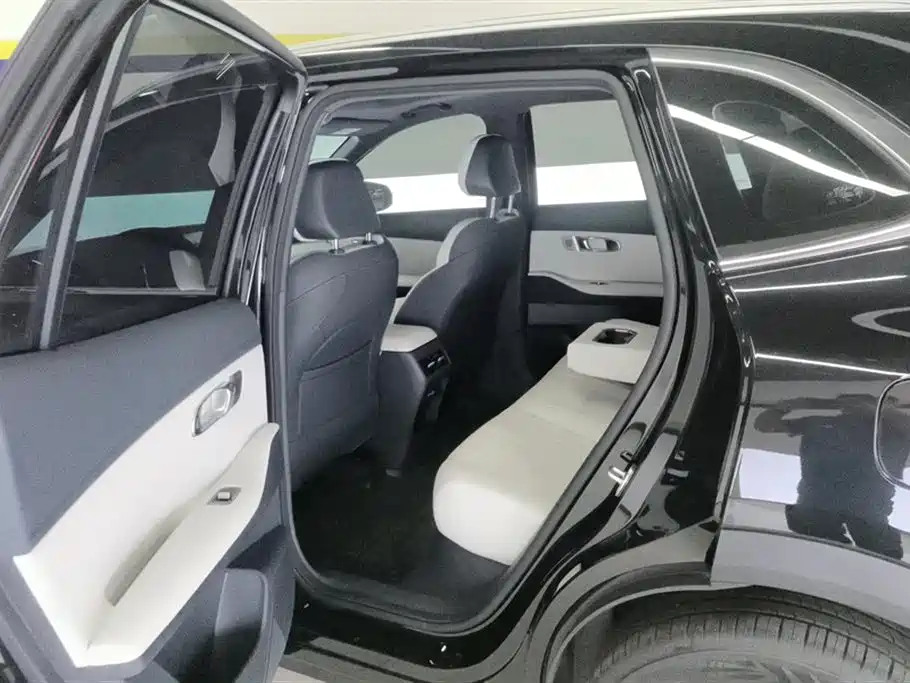 Geely Galaxy Galaxy Starship 7 EM-i 2025 Model 120km Explorer+ Edition фото 11