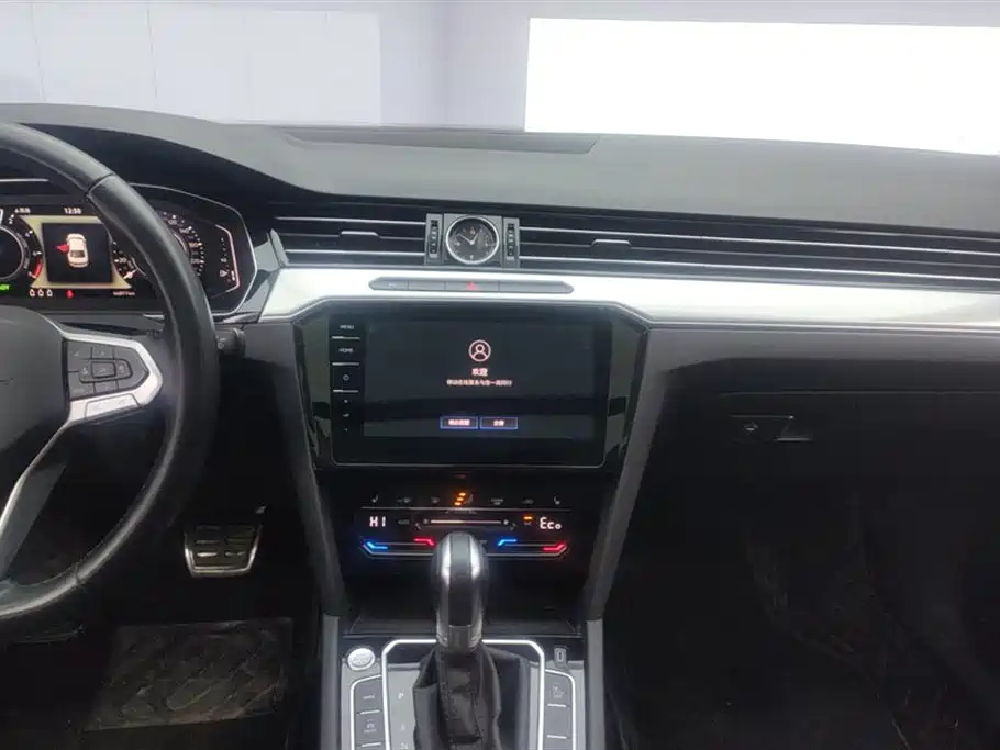 Volkswagen Magotan GTE Plug-in Hybrid 2022 GTE Luxury фото 13