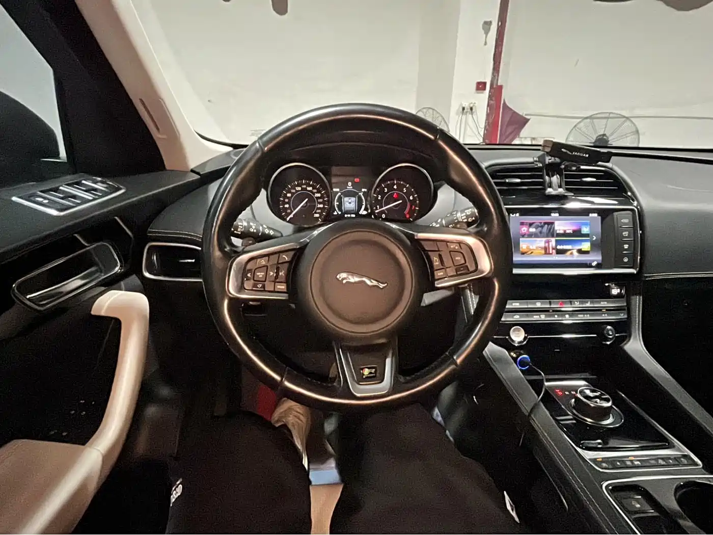 Jaguar F-PACE 2017 2016 3.0 SC 4WD R-Sport