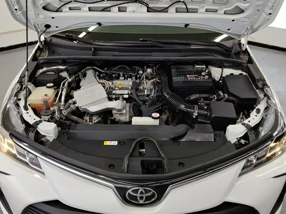 Toyota Corolla 2019 1.2T S-CVT GL Pioneer Edition фото 10