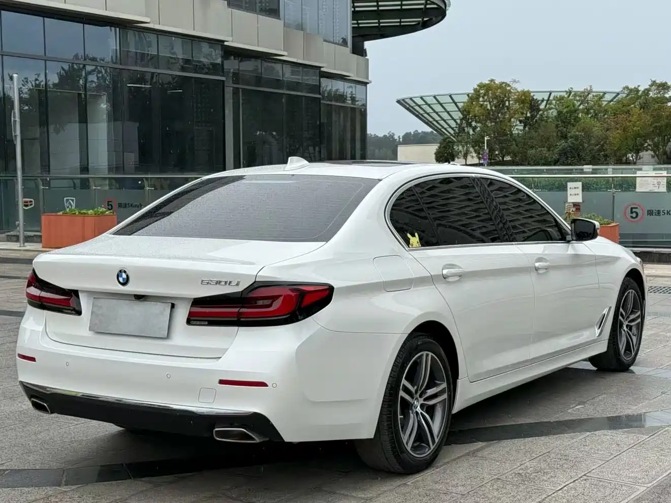 Фото 9 - BMW 5 Series