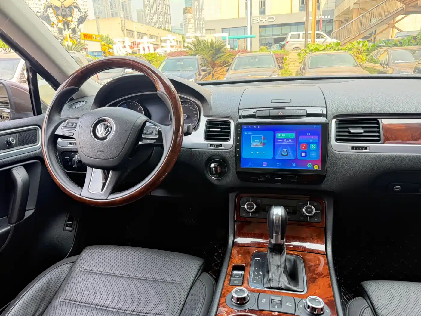 Volkswagen Touareg 2011 3.0TDI Diesel Comfort фото 8