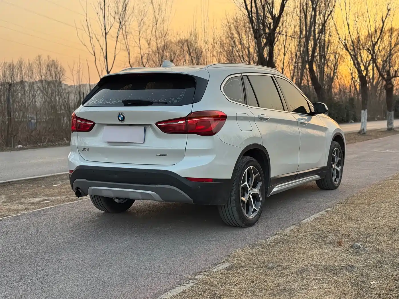 BMW X1 2019 sDrive18Li Premium Model фото 5