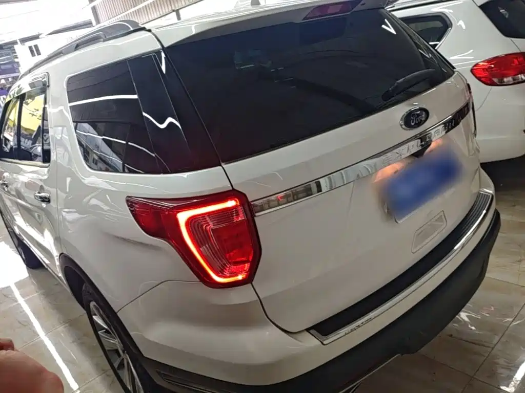 2019 Ford Explorer (Import)