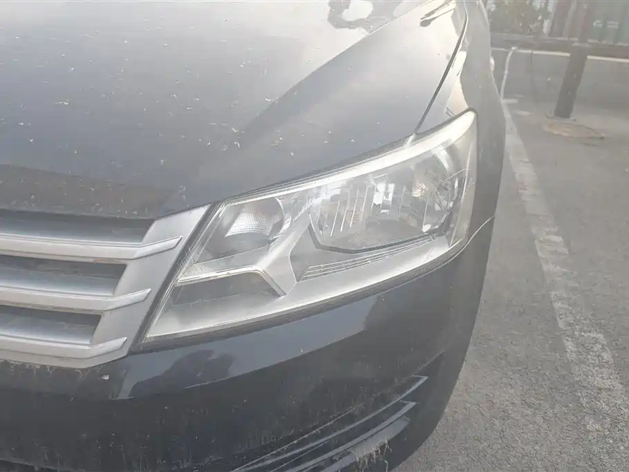 Volkswagen Santana 2013 1.4L Manual Trend Edition фото 5