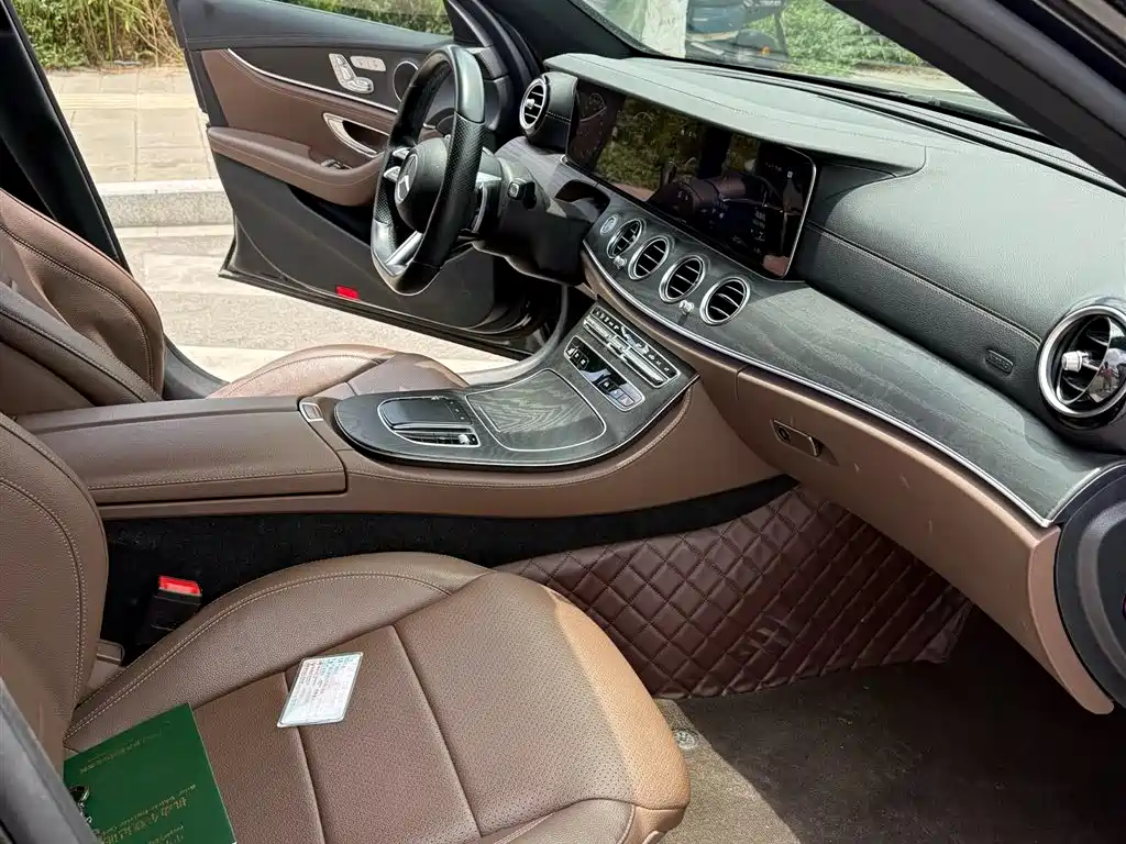 Mercedes-Benz E-Class 2021 E 300 L Sport Luxury Edition фото 10