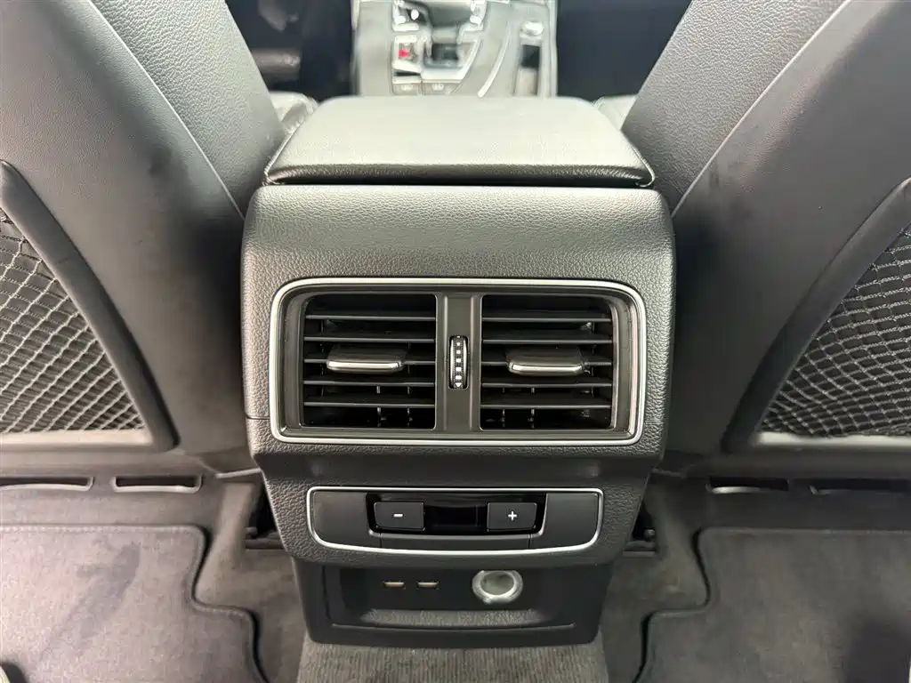 Audi Q5L 2018 45 TFSI Exclusive Elegance China VI фото 9