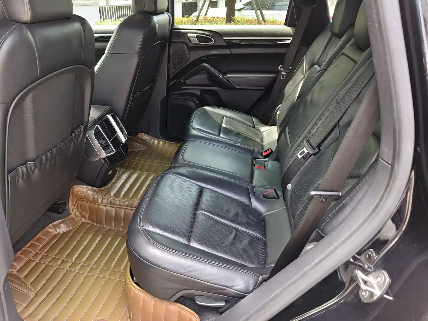 Porsche Cayenne 2014 Cayenne Platinum Edition 3.0T фото 8