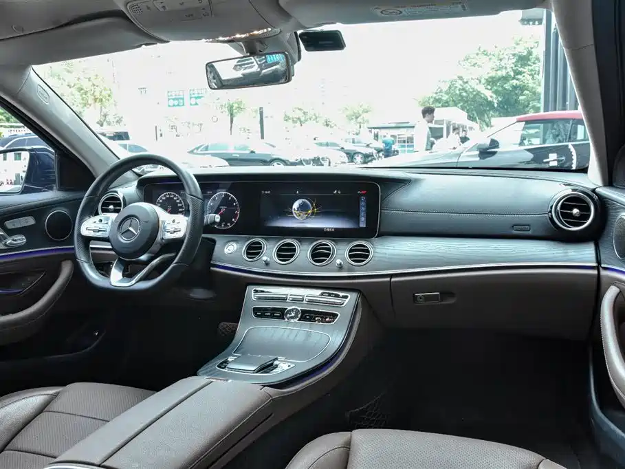 Mercedes-Benz E-Class 2019 Facelift E 300 L Sport Fashion фото 10