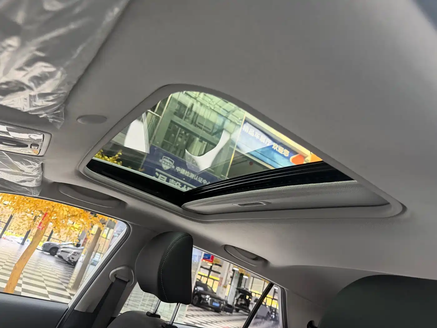 Kia KX1 2021 1.4L CVT Fun Sunroof Version фото 17