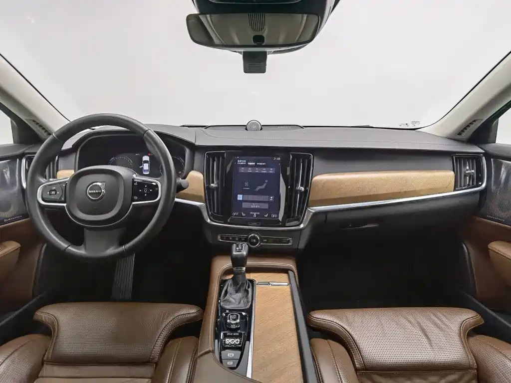 صورة 5 - Volvo S90