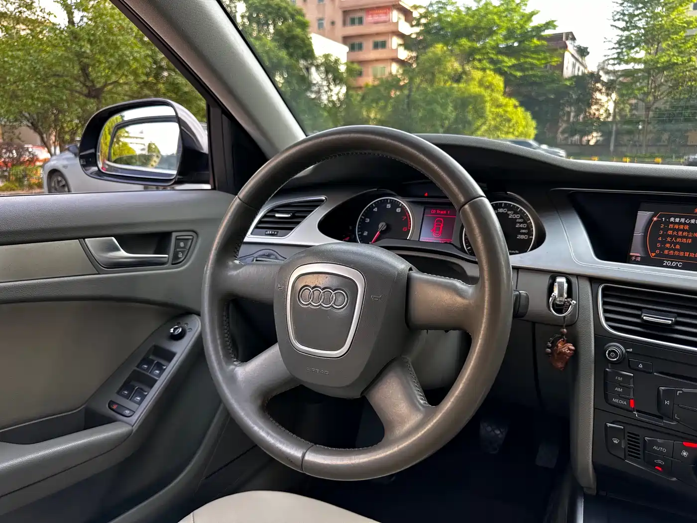 Audi A4L 2012 1.8 TFSI Manual Comfort фото 16