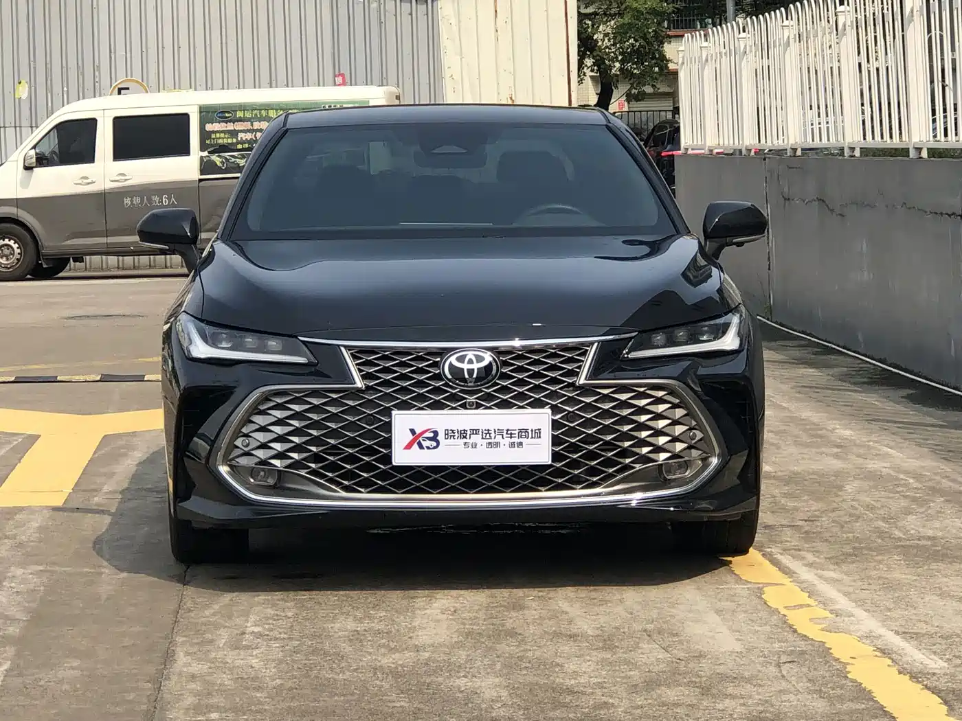 Toyota Avalon 2025 2024 Model Hybrid 2.5L XLE Prestige Edition