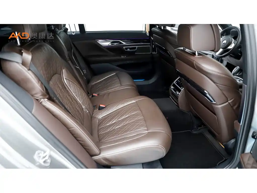 BMW 7 Series 2021 Model 740Li Leading M Sport Package фото 8