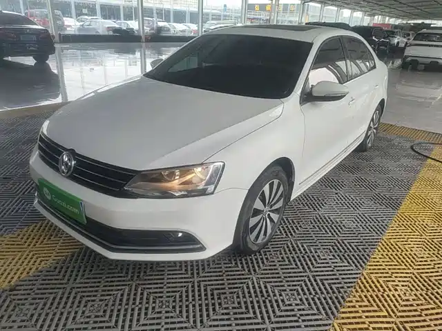 Volkswagen Sagitar 2019