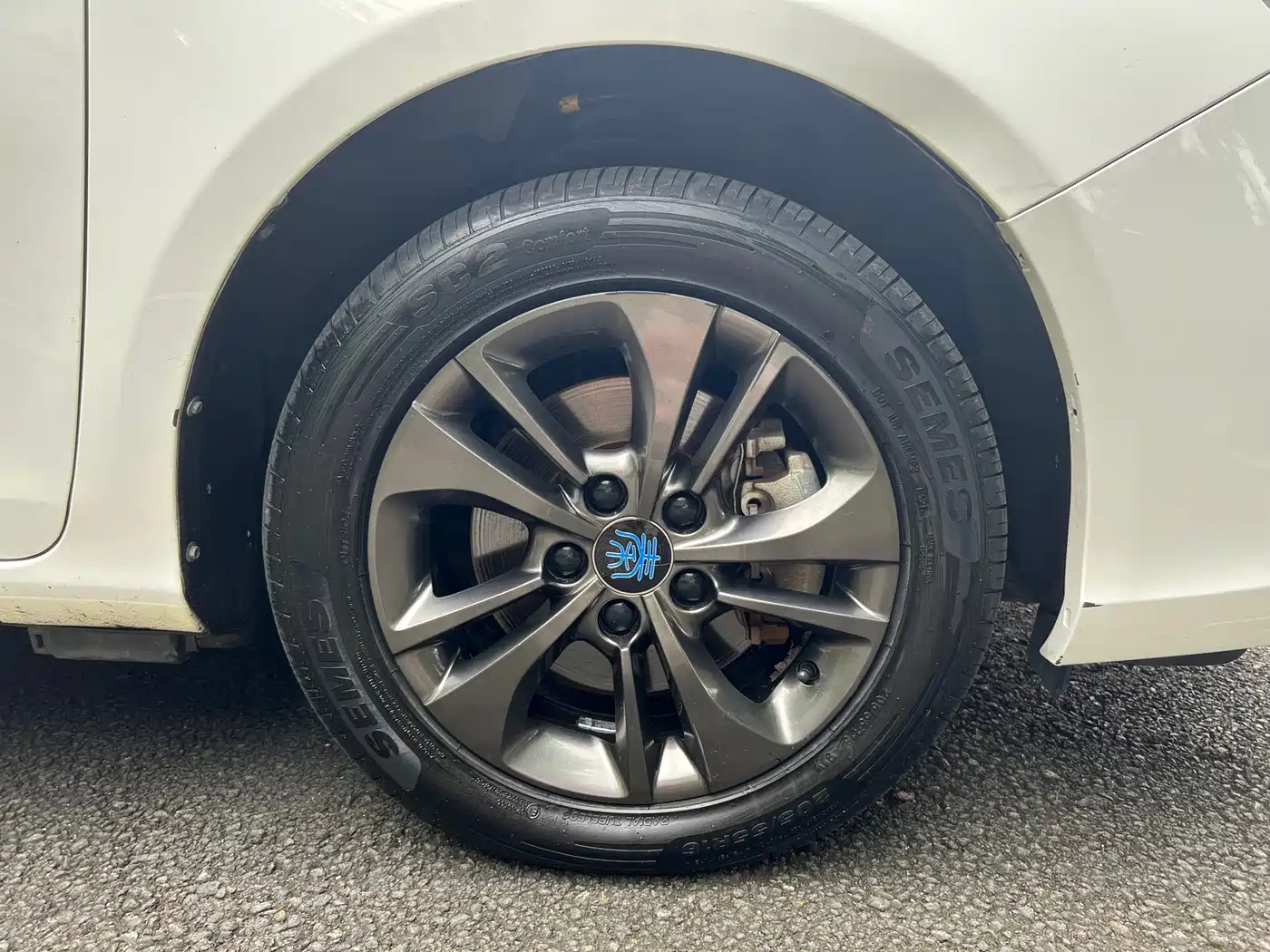 BYD Qin New Energy 2019 2018 1.5T Smart Premium