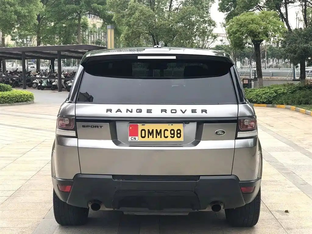 Land Rover Range Rover Sport 2014 3.0 SC V6 HSE фото 6