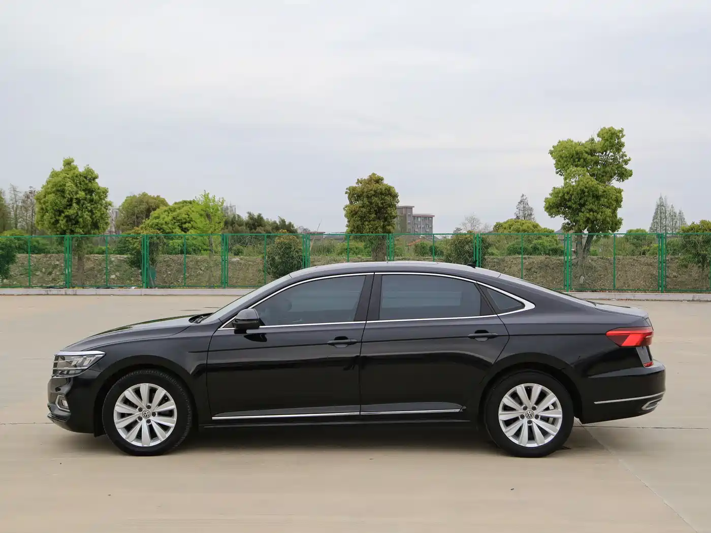 Volkswagen Passat 2019 330TSI Elite Version China VI фото 17