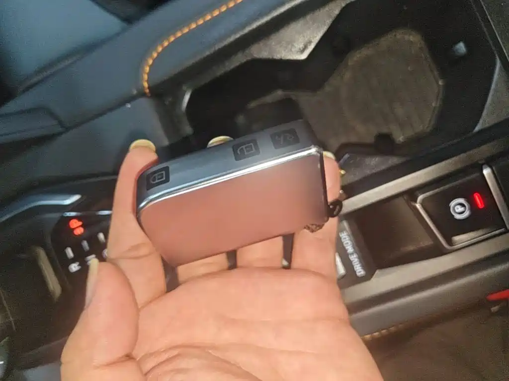 Lynk & Co 06 EM-P 2023 2023 1.5T Remix PHEV Pro