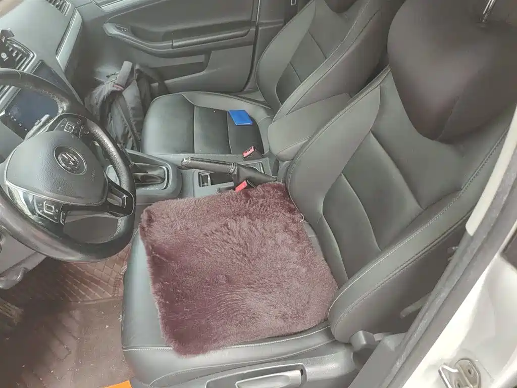 Volkswagen Sagitar 2017 230TSI Automatic Comfort фото 8