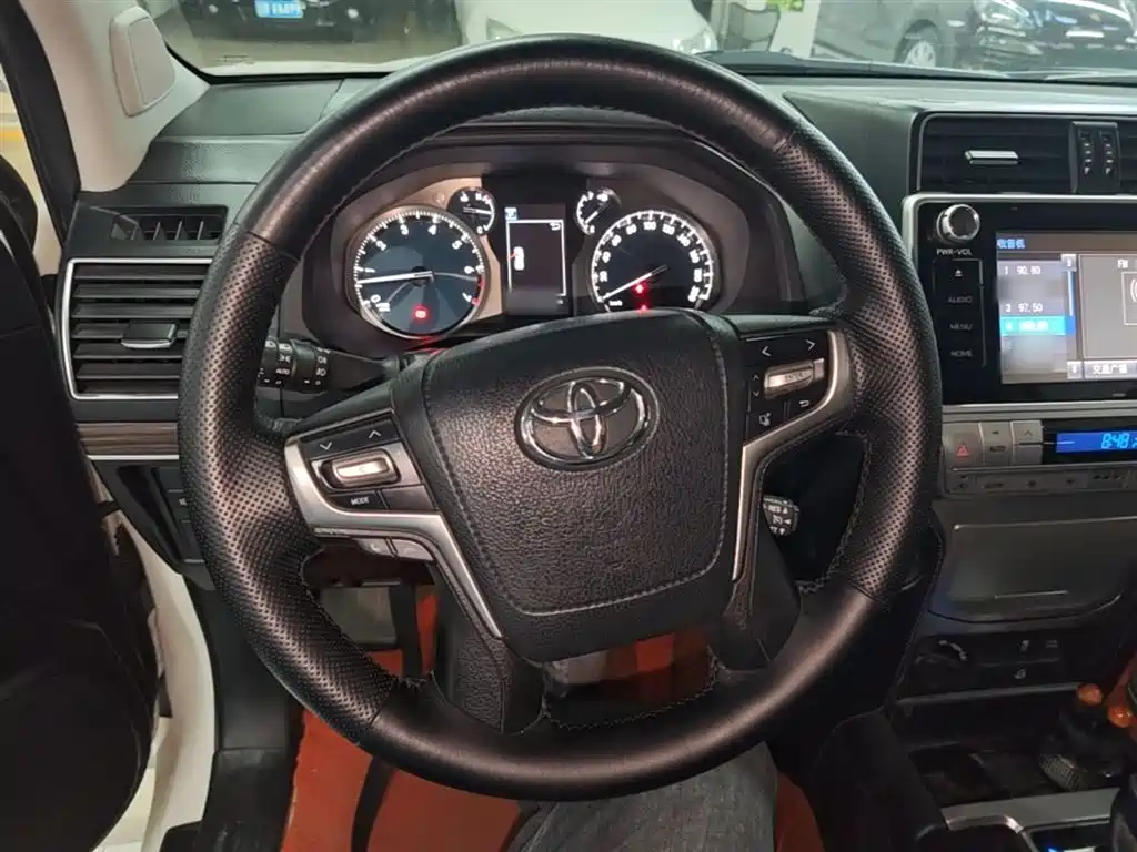 Toyota Prado 2018 3.5L Auto TX-L фото 11