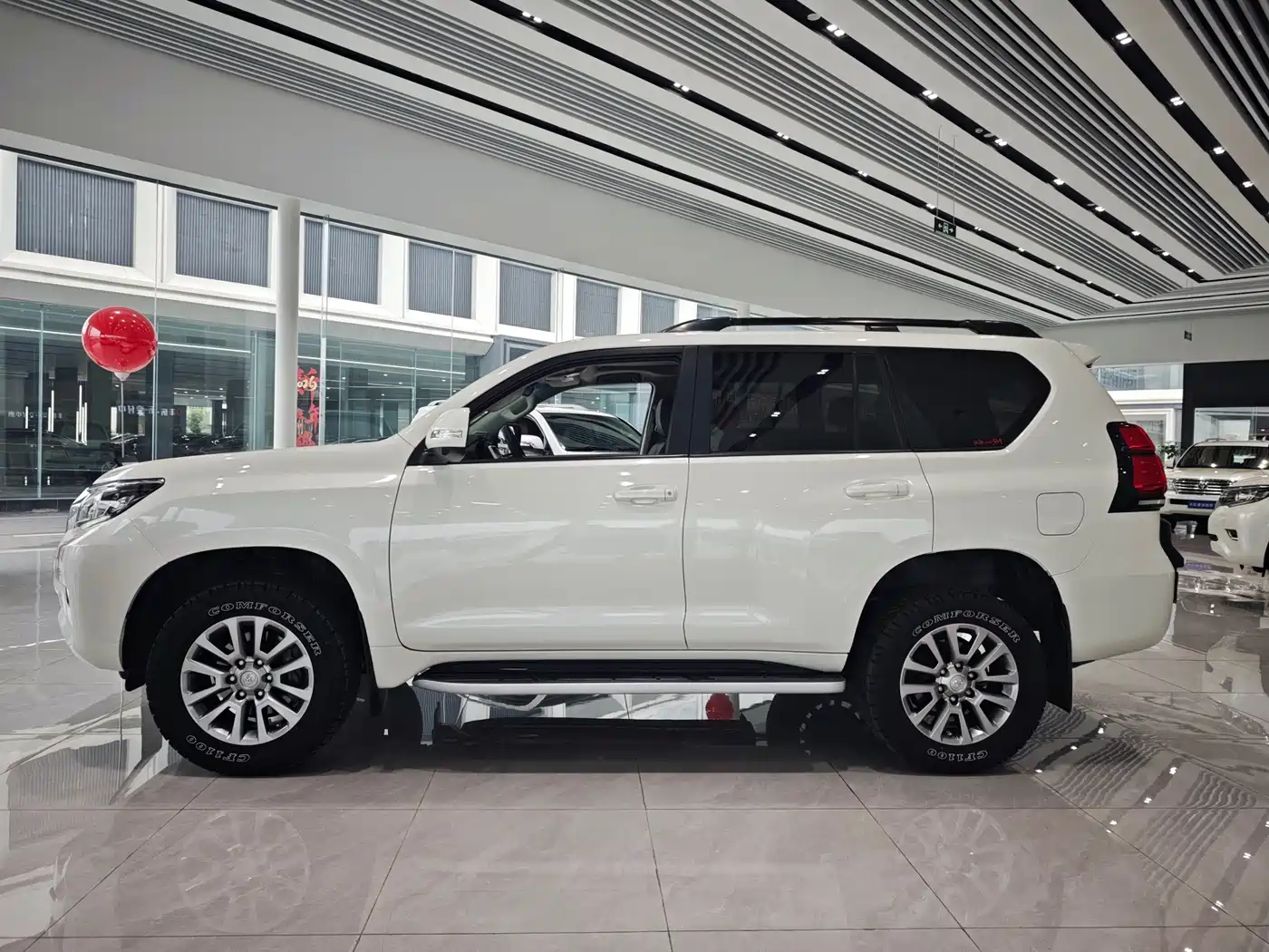 Toyota Prado 2018 3.5L Automatic TX-L Rear-mounted Spare Tire фото 5