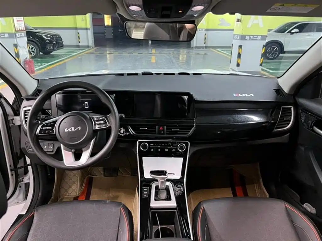 Kia Seltos 2023 1.5L CVT Luxury Edition фото 9