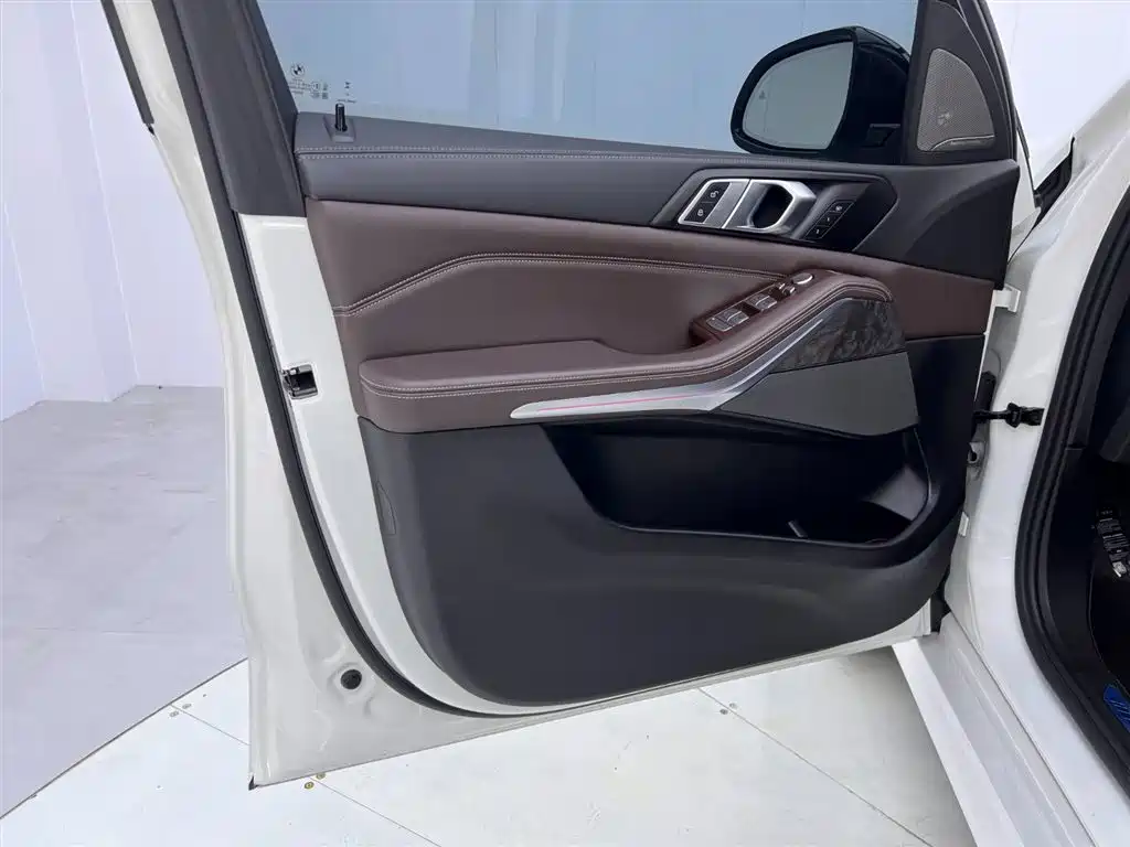 BMW X5 2022 Facelift xDrive 30Li Premium M Sport Package фото 16