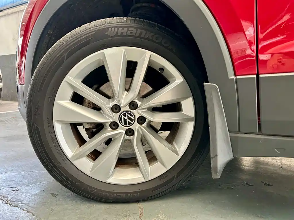 Фото 19 - Volkswagen T-Cross