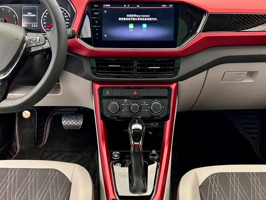 Фото 9 - Volkswagen T-Cross