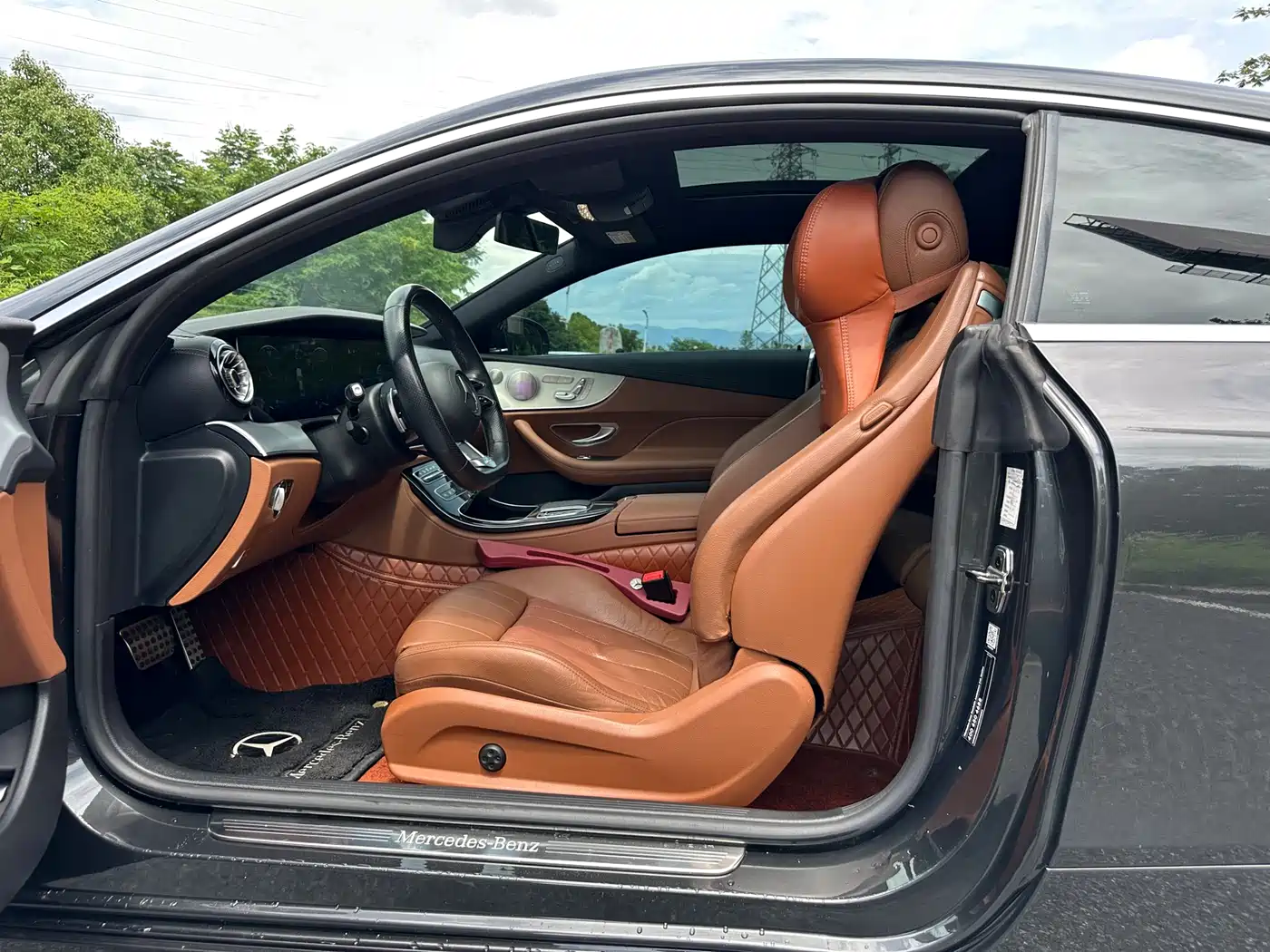 MERCEDES-BENZ E-CLASS (IMPORTED)