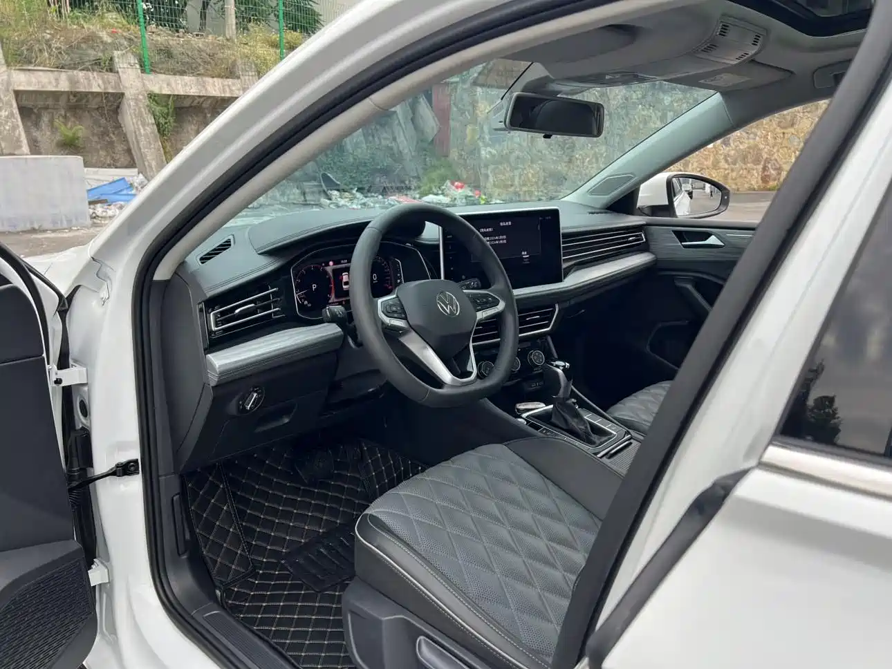 Volkswagen Sagitar 2025 300TSI DSG Surpass Edition фото 6