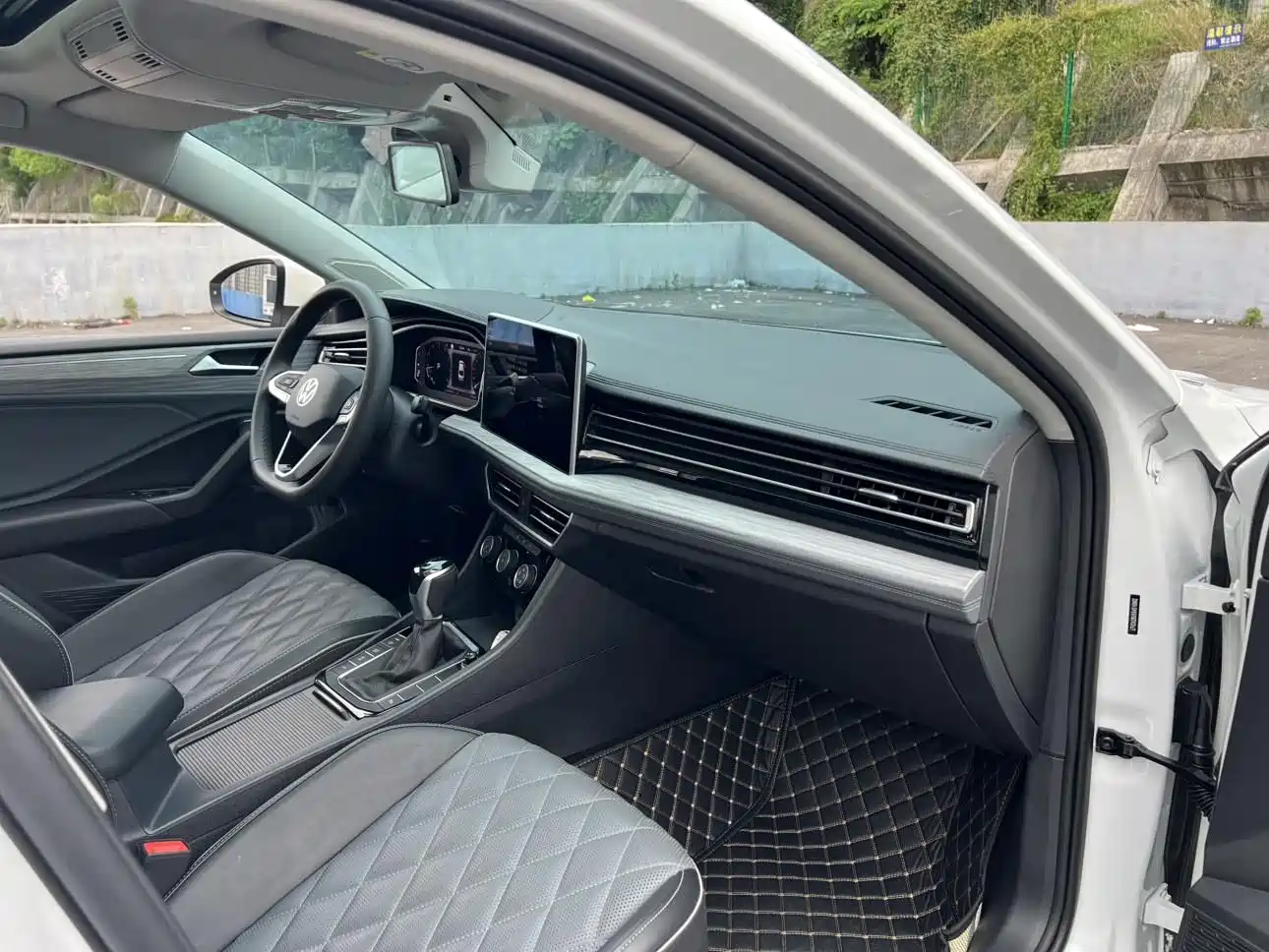 Volkswagen Sagitar 2025 300TSI DSG Surpass Edition фото 9
